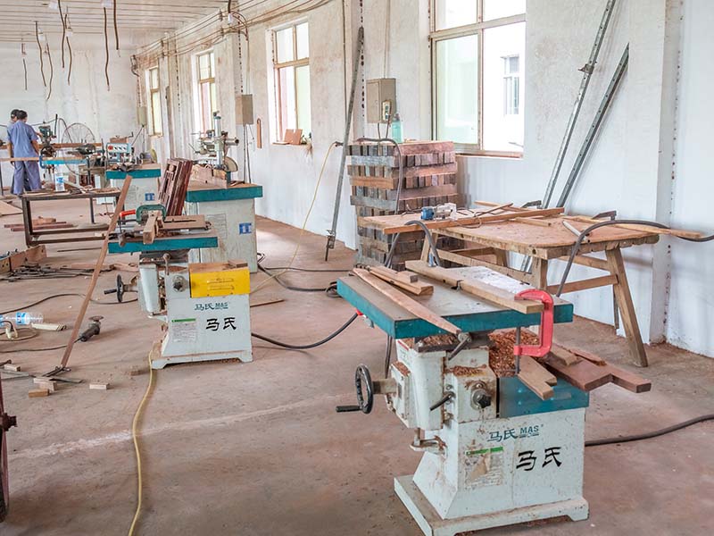 延安楼梯油漆修复费用